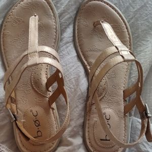 Sandals sz 9 B.O.C.